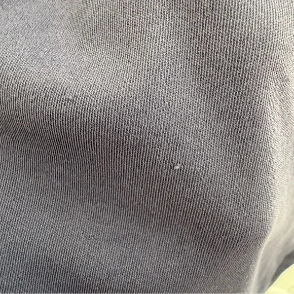 Women’s Under Armour Funnel Neck Top - Picture 4 of 4